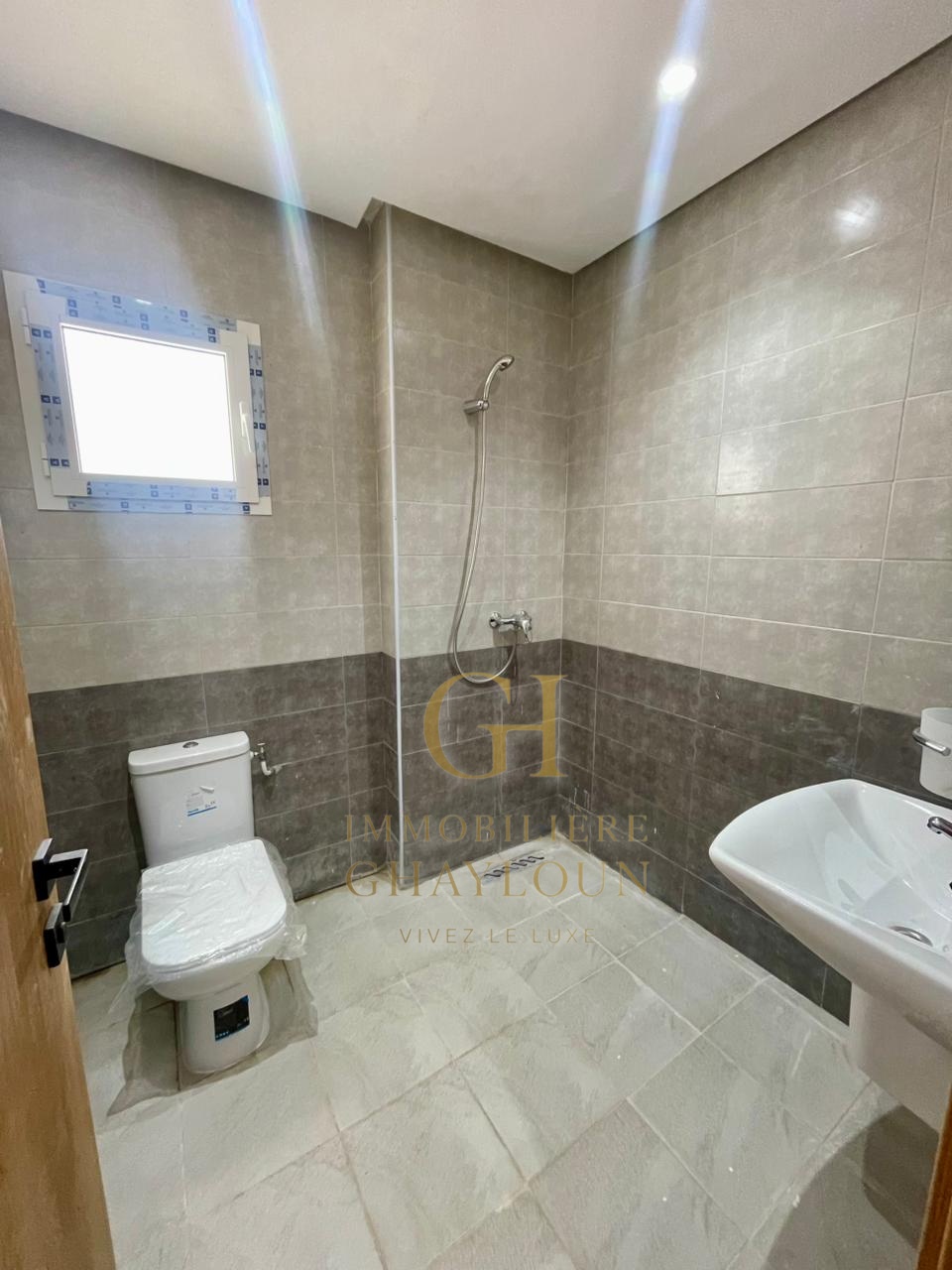 Mnihla&nbsp;Jardins d'el Menzah&nbsp;Location&nbsp;Appart. 3 pi�ces&nbsp;S2 jamais habit� jardin del menzah 1