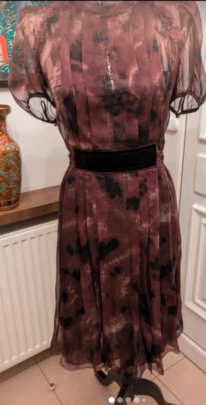 Rades&nbsp;Chouchet Rades&nbsp;Femmes&nbsp;Autre&nbsp;Robe en soie dolce gabbana