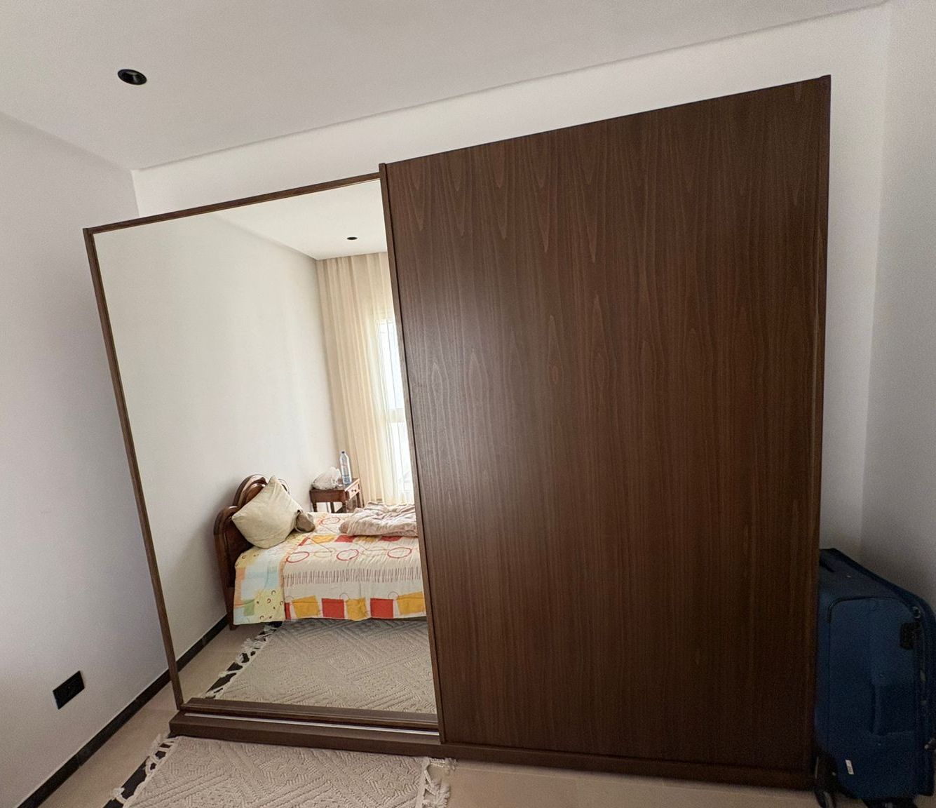 Ezzahra&nbsp;Ezzahra&nbsp;Chambres � coucher&nbsp;Chambres � coucher&nbsp;Chambre � coucher presque neuve