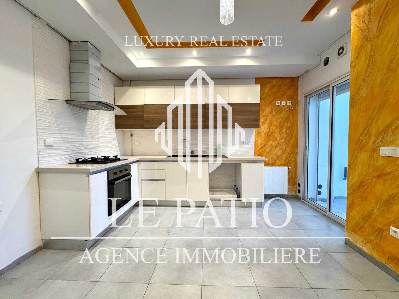 La Soukra&nbsp;La Soukra&nbsp;Location&nbsp;Appart. 3 pi�ces&nbsp;Appartement s2 a la soukra avec un petit jardin