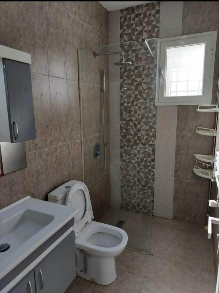 Ariana Ville&nbsp;El Menzah 8&nbsp;Location&nbsp;Appart. 2 pi�ces&nbsp;Jolie appartement  s2