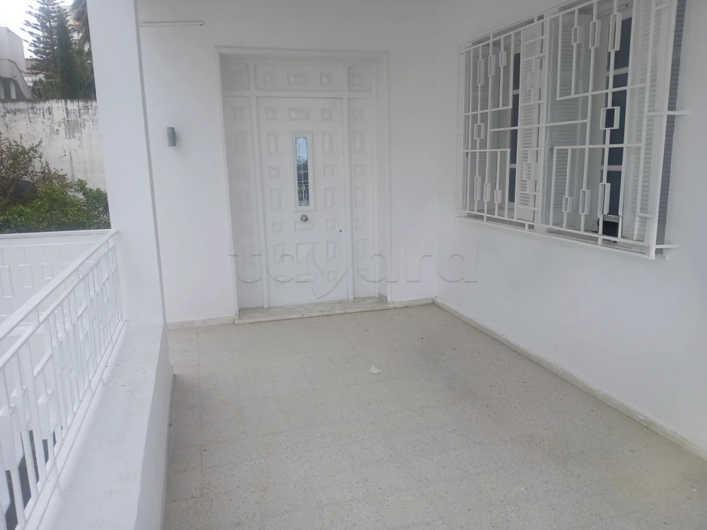 Ariana Ville&nbsp;El Menzah 7&nbsp;Location&nbsp;Maisons&nbsp;Joli �tage de villa 1�re �tage