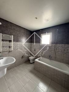 Mnihla&nbsp;Jardins d'el Menzah&nbsp;Location&nbsp;Maisons&nbsp;Etage de villa s2    jardin ref314a