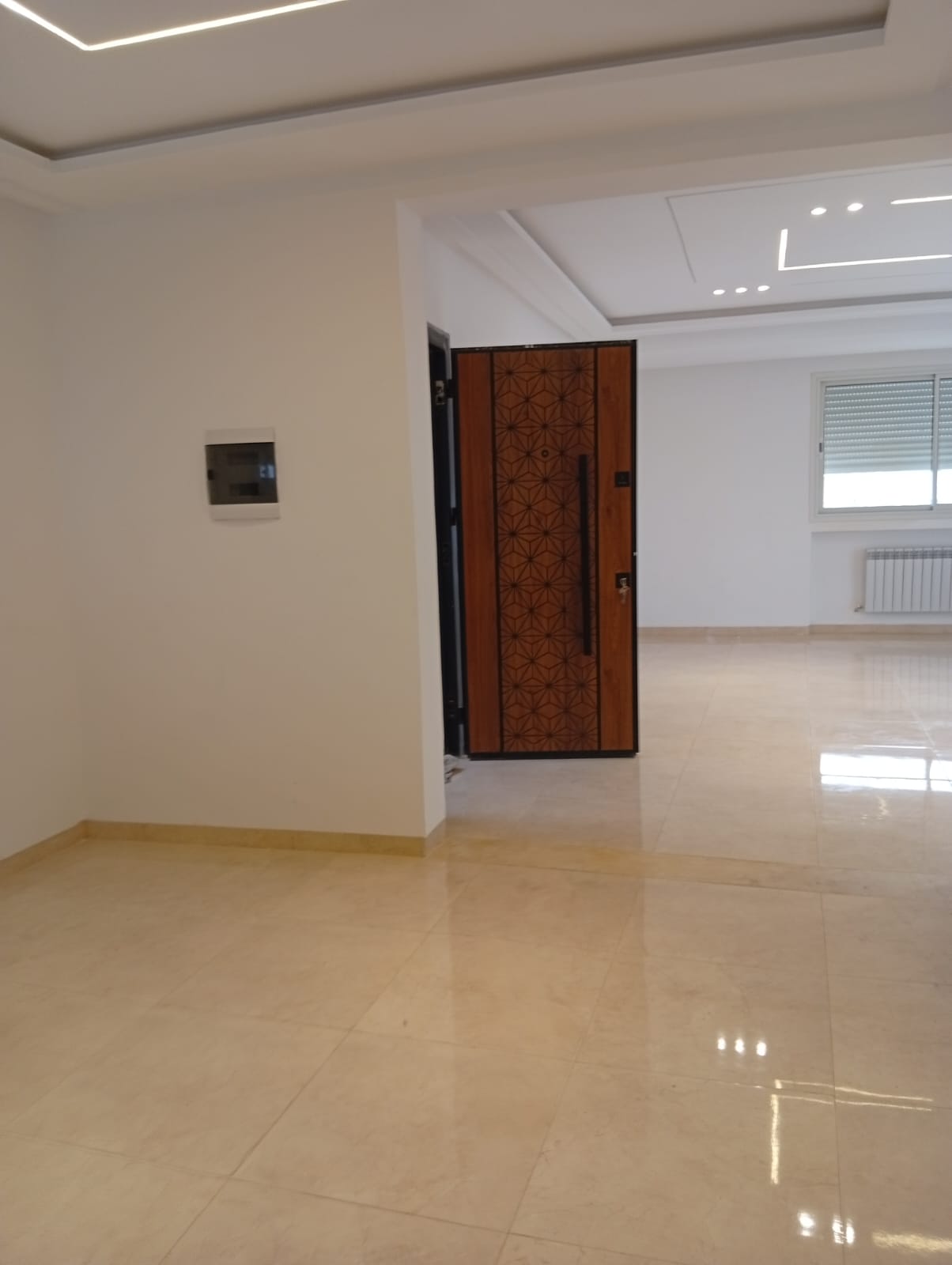 Ariana Ville&nbsp;Cite Ennasr 2&nbsp;Location&nbsp;Appart. 3 pi�ces&nbsp;Etage de villa s2 � ennasr 2