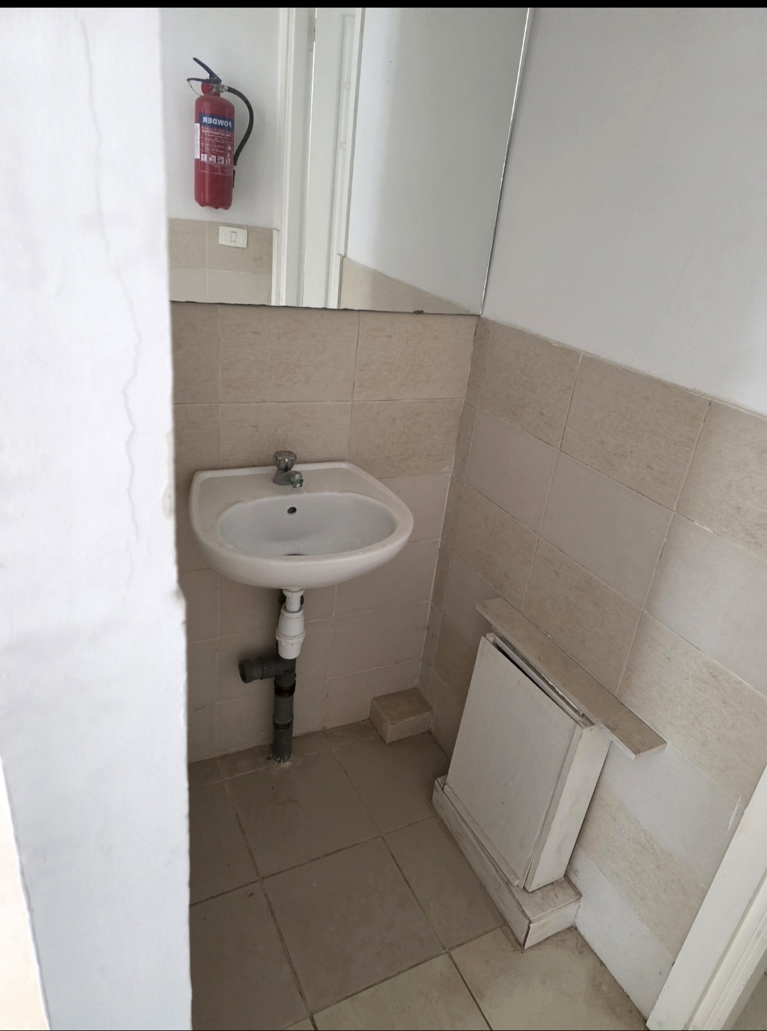 La Marsa&nbsp;Cite El Khalil&nbsp;Location&nbsp;Surfaces&nbsp;Local bureautique ou commercial neuf