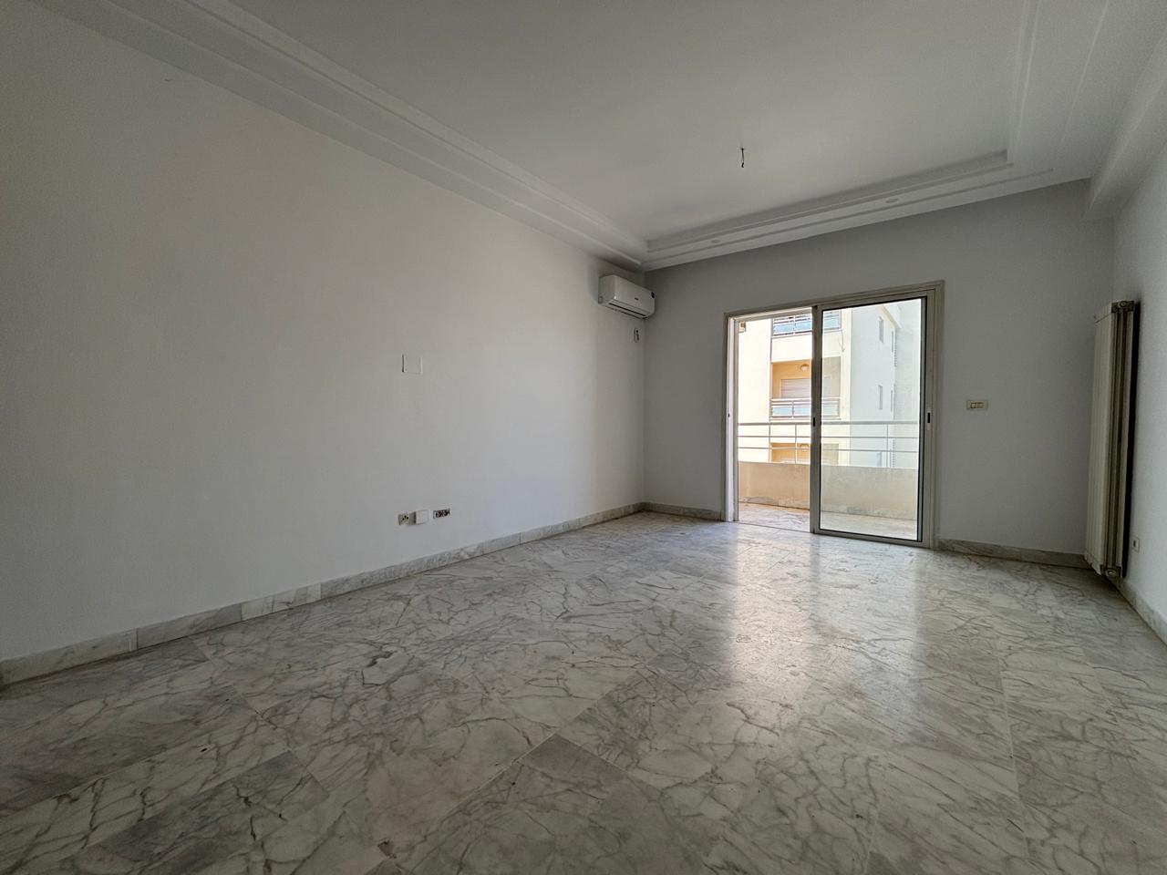 La Marsa&nbsp;Berge Du Lac&nbsp;Bureaux & Commerces&nbsp;Bureau&nbsp;Un bureau h3 au lac 2