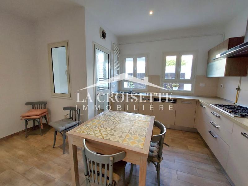 La Marsa&nbsp;Gammart&nbsp;Location&nbsp;Maisons&nbsp;Triplex s4 avec piscine � gammarth ztrl0106