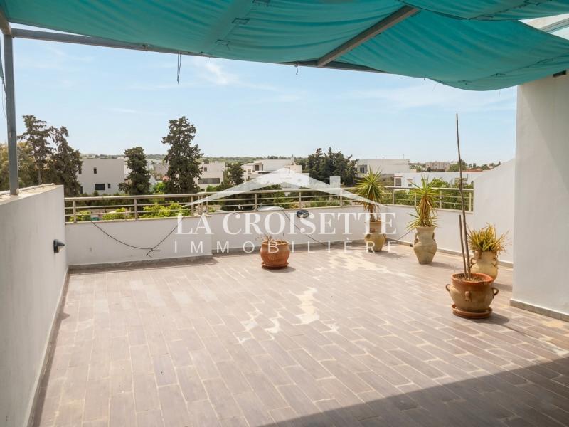 La Marsa&nbsp;Gammart&nbsp;Location&nbsp;Maisons&nbsp;Triplex s4 avec piscine � gammarth mtrl0019
