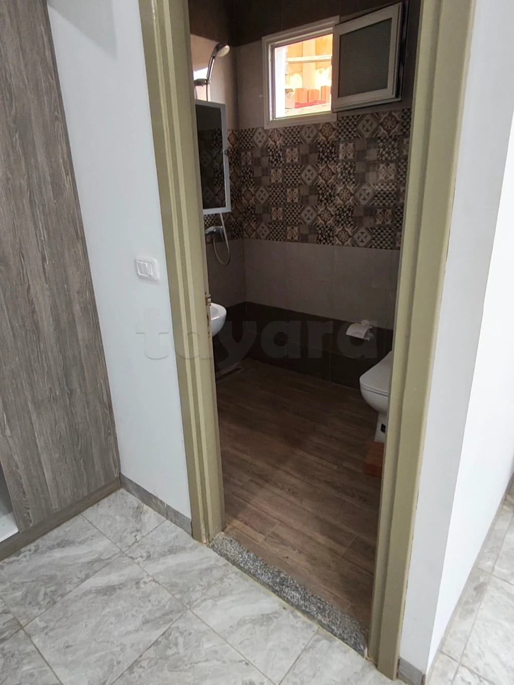 La Marsa&nbsp;Cite Bhar Lazreg&nbsp;Location&nbsp;Appart. 1 pi�ce&nbsp;S plus 1 avec entr�e independant