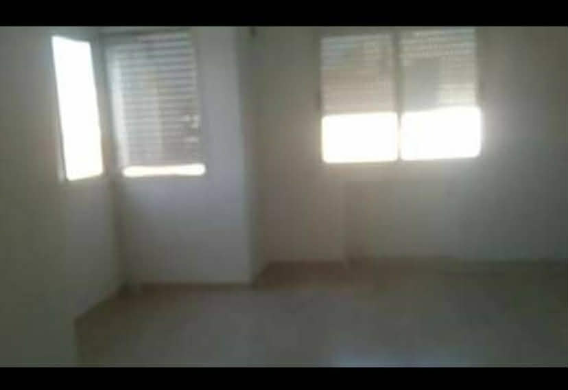 La Marsa&nbsp;Cite Bhar Lazreg&nbsp;Location&nbsp;Appart. 2 pi�ces&nbsp;S plus 2 propre