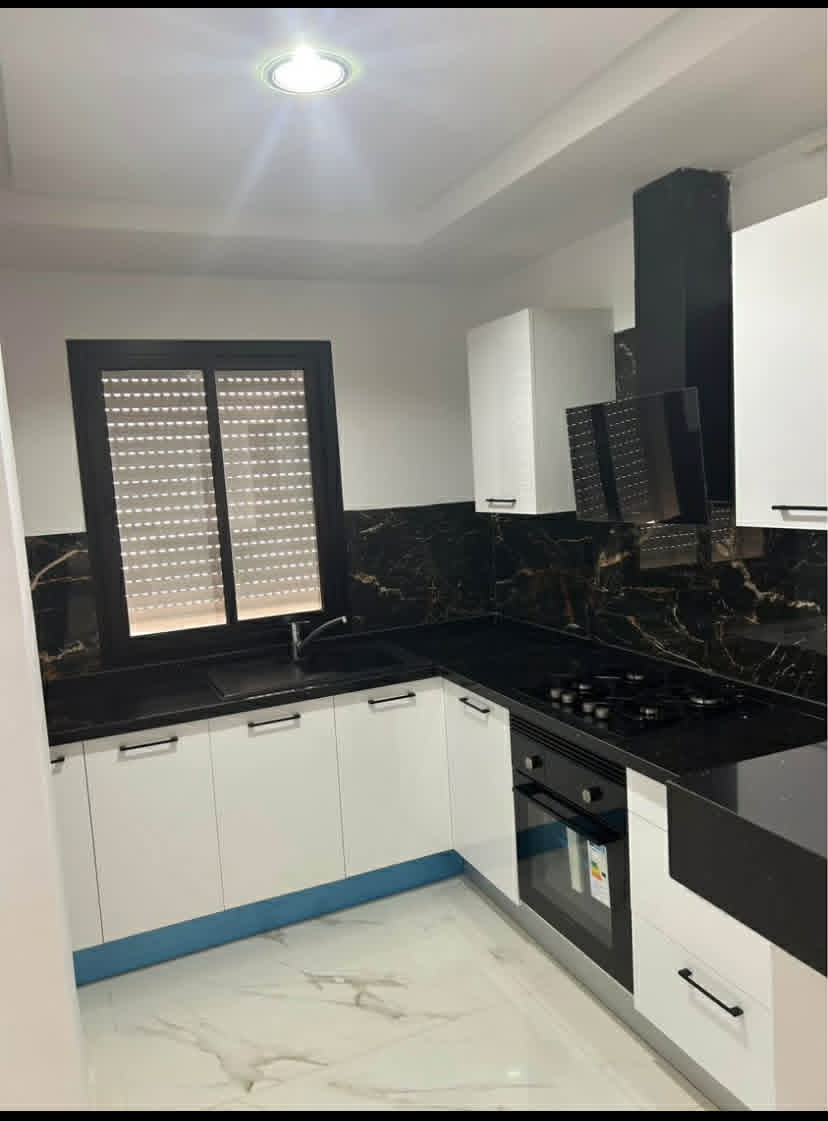 La Marsa&nbsp;El Aouina&nbsp;Location&nbsp;Appart. 1 pi�ce&nbsp;S plus 1 lumineux et neuf