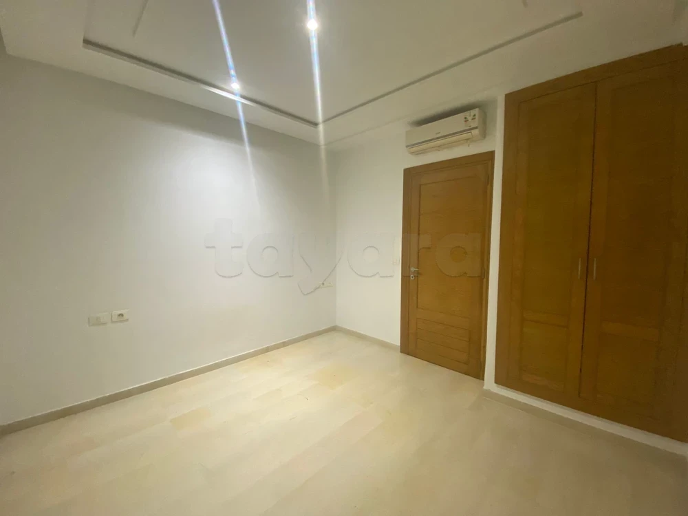 La Marsa&nbsp;Cite Bhar Lazreg&nbsp;Location&nbsp;Appart. 1 pi�ce&nbsp;S plus 1 propre avec balcon