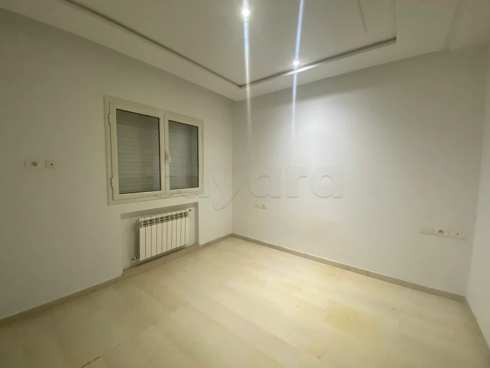 La Marsa&nbsp;Cite Bhar Lazreg&nbsp;Location&nbsp;Appart. 1 pi�ce&nbsp;S plus 1 propre avec balcon