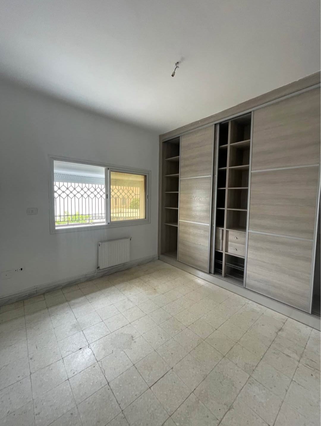 El Menzah&nbsp;El Manar 1&nbsp;Location&nbsp;Maisons&nbsp;Villa s3 avec jardin