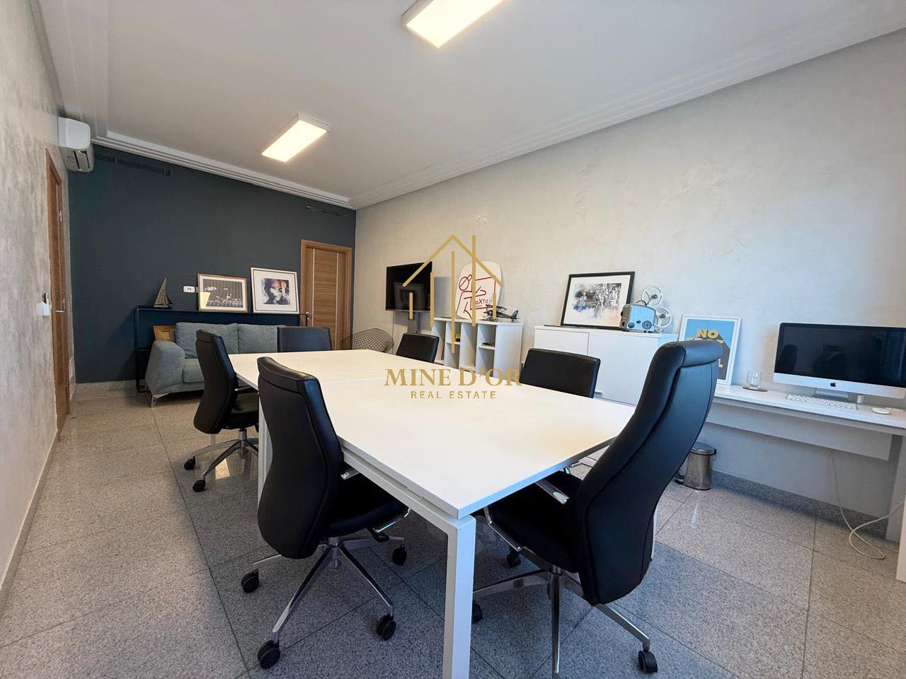 Cite El Khadra&nbsp;Zone urbaine nord&nbsp;Bureaux & Commerces&nbsp;Bureau&nbsp;Al bureau meubl� au  centre urbain nord