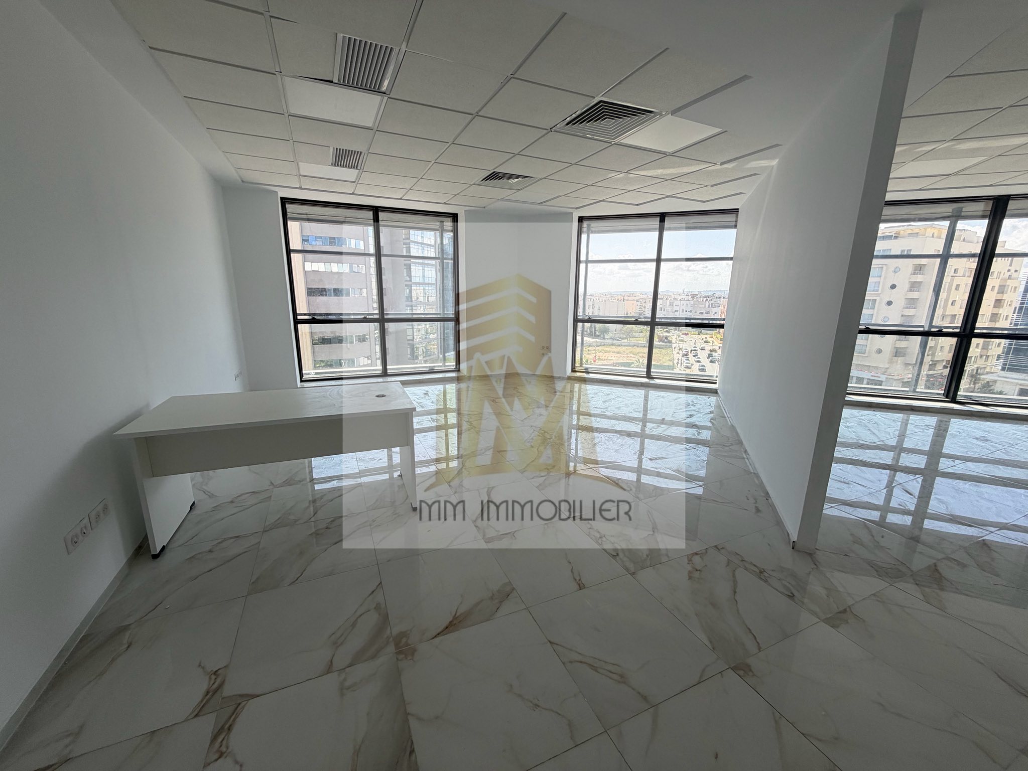 La Marsa&nbsp;Berge Du Lac&nbsp;Location&nbsp;Appart. 4 pi�ces&nbsp;Des bureaux
