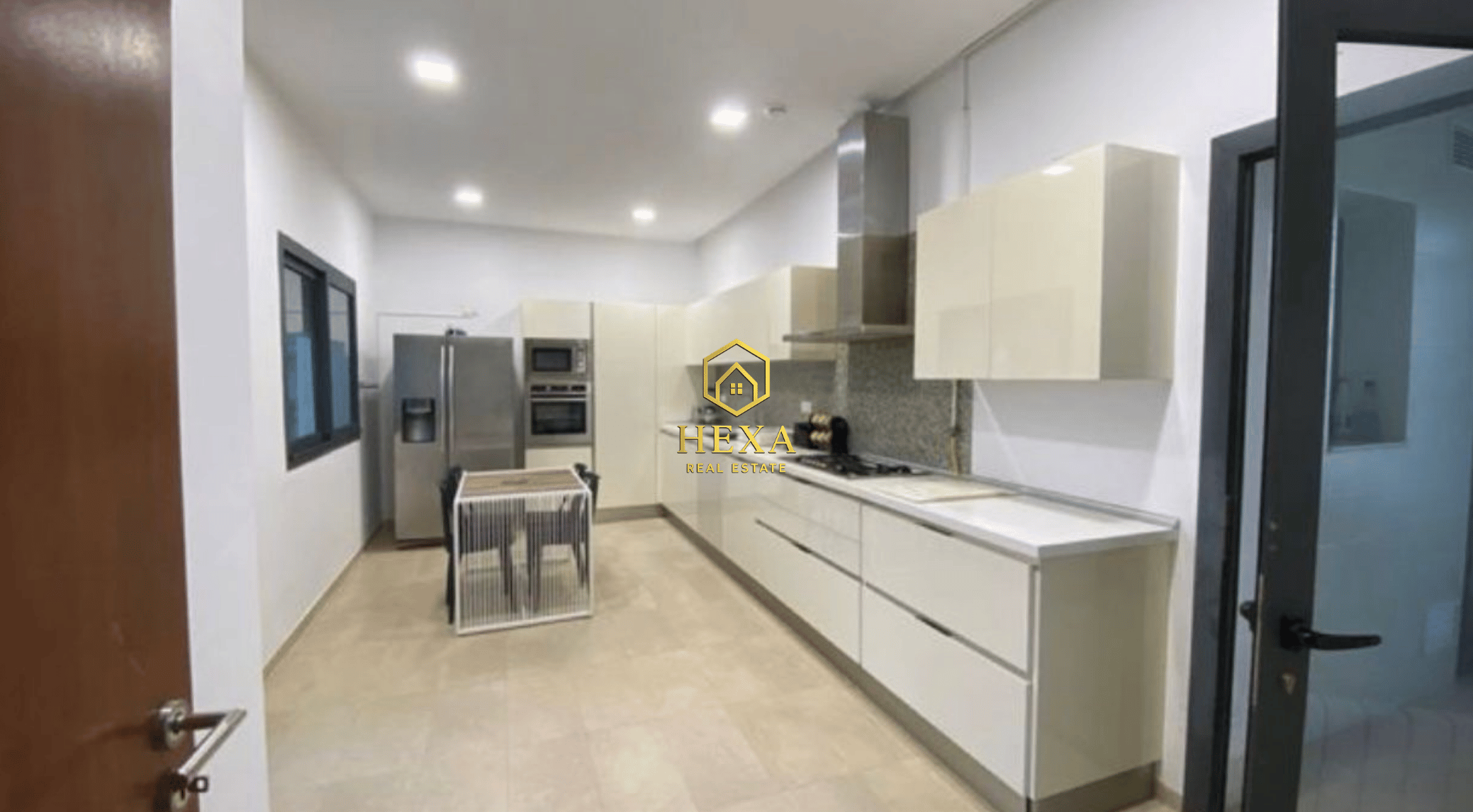 La Marsa&nbsp;Berge Du Lac&nbsp;Location&nbsp;Duplex&nbsp;Duplex s3 avec piscine au lac2