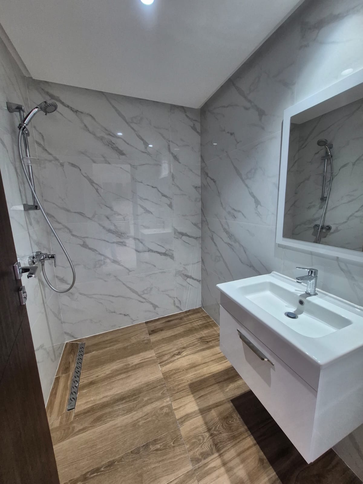 La Marsa&nbsp;El Aouina&nbsp;Location&nbsp;Appart. 2 pi�ces&nbsp;Appartement s1 pr�s clinique soukra