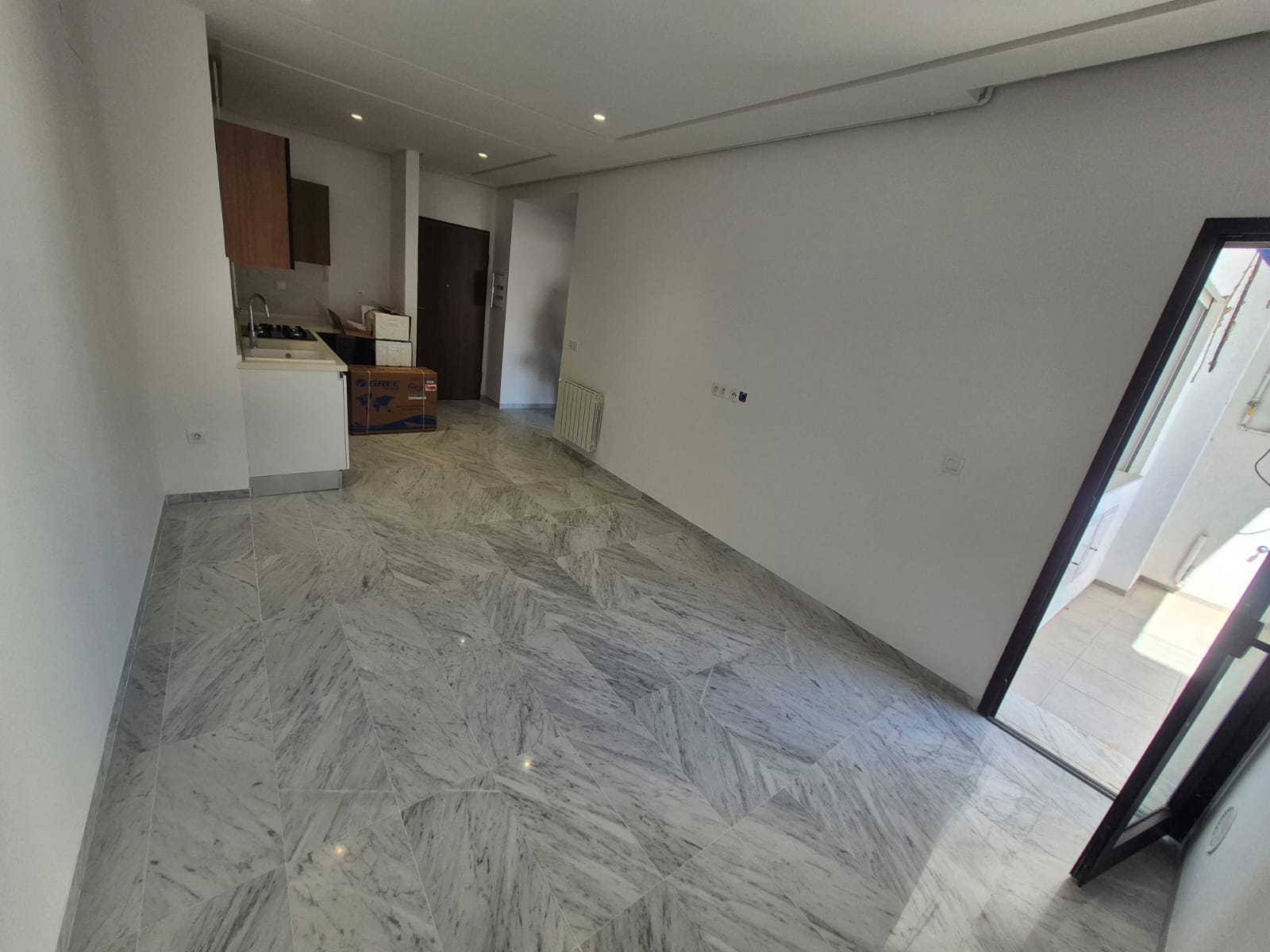 La Marsa&nbsp;El Aouina&nbsp;Location&nbsp;Appart. 2 pi�ces&nbsp;Appartement s1 pr�s clinique soukra