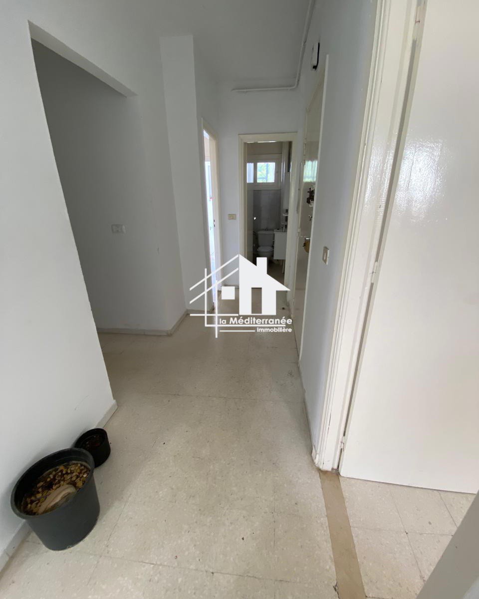 Le Bardo&nbsp;Le Bardo&nbsp;Location&nbsp;Appart. 4 pi�ces&nbsp;Appartement s3  situ� au 1�re �tage