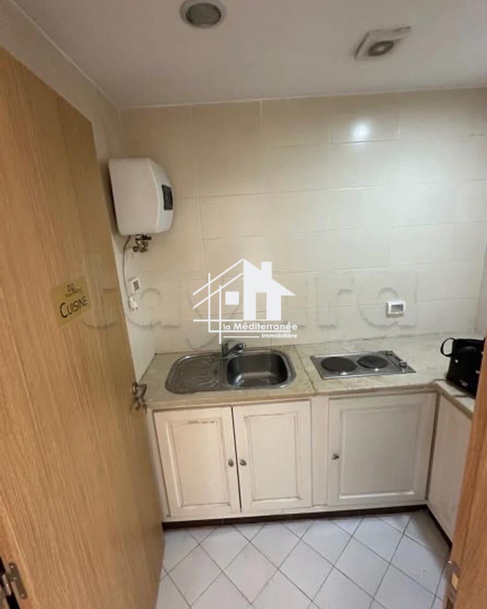 Le Bardo&nbsp;Le Bardo&nbsp;Location&nbsp;Autre&nbsp;Hst bureau h4