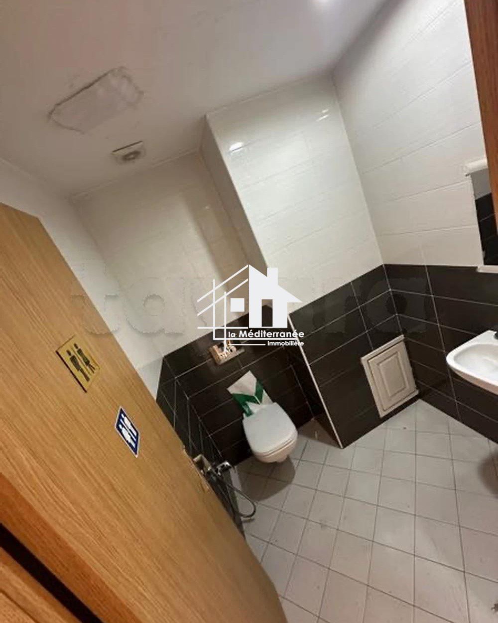 Le Bardo&nbsp;Le Bardo&nbsp;Location&nbsp;Autre&nbsp;Hst bureau h4