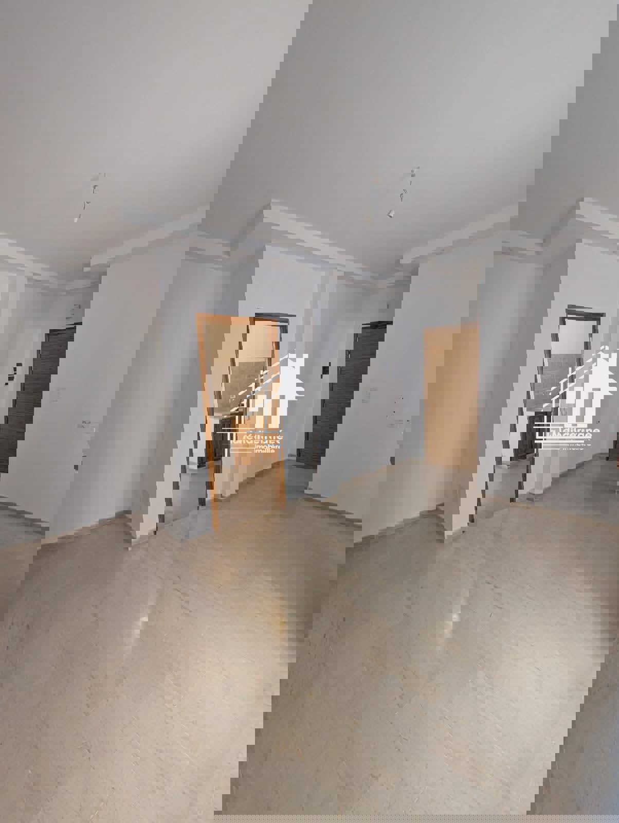 Bab Souika&nbsp;Bab Sidi Abdessalem&nbsp;Location&nbsp;Autre&nbsp;S2 �tage de villa