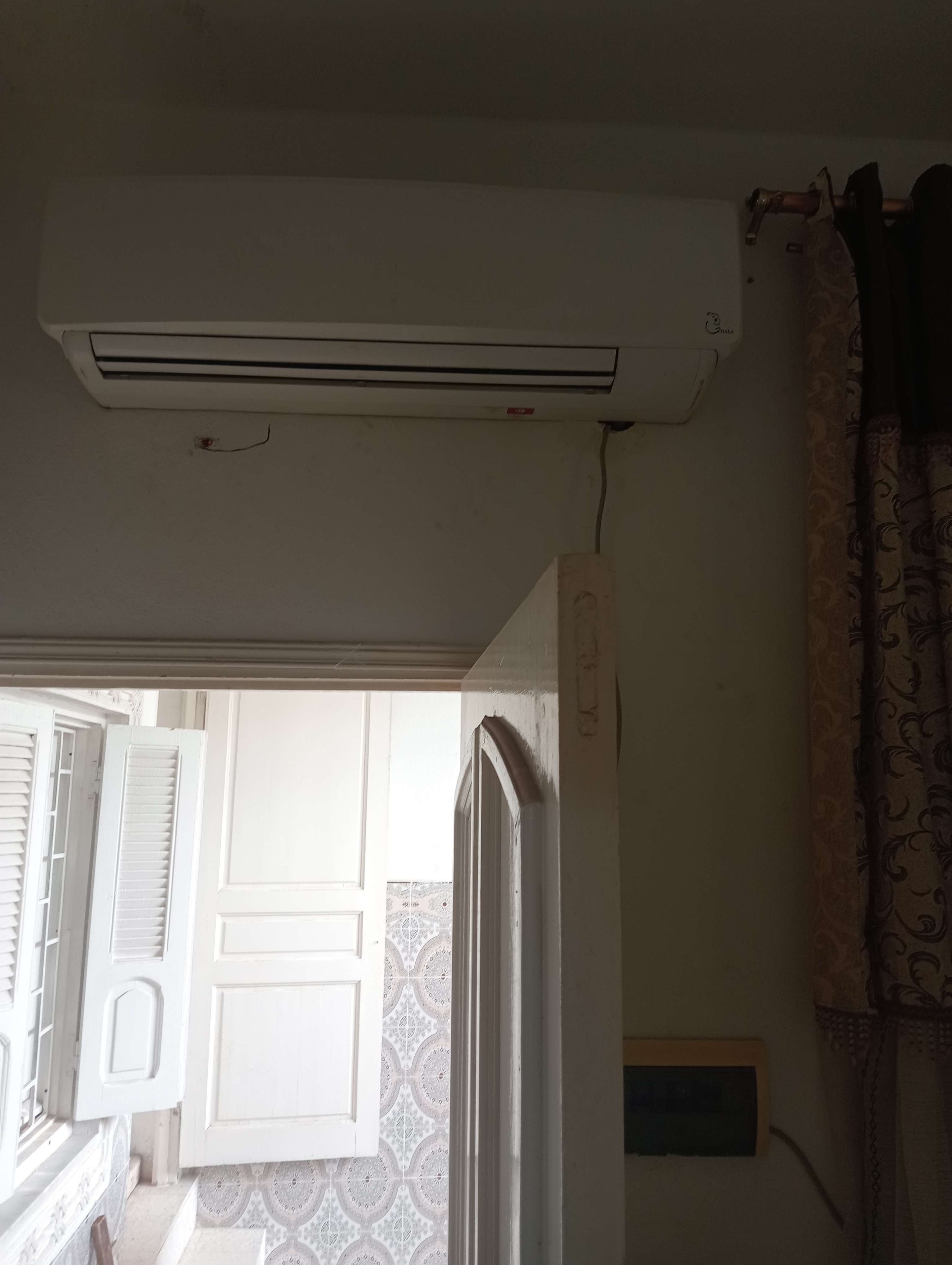 El Omrane Superieur&nbsp;Cite El Intilaka&nbsp;Climatiseur&nbsp;Autre&nbsp;Climatiseur coala 24000