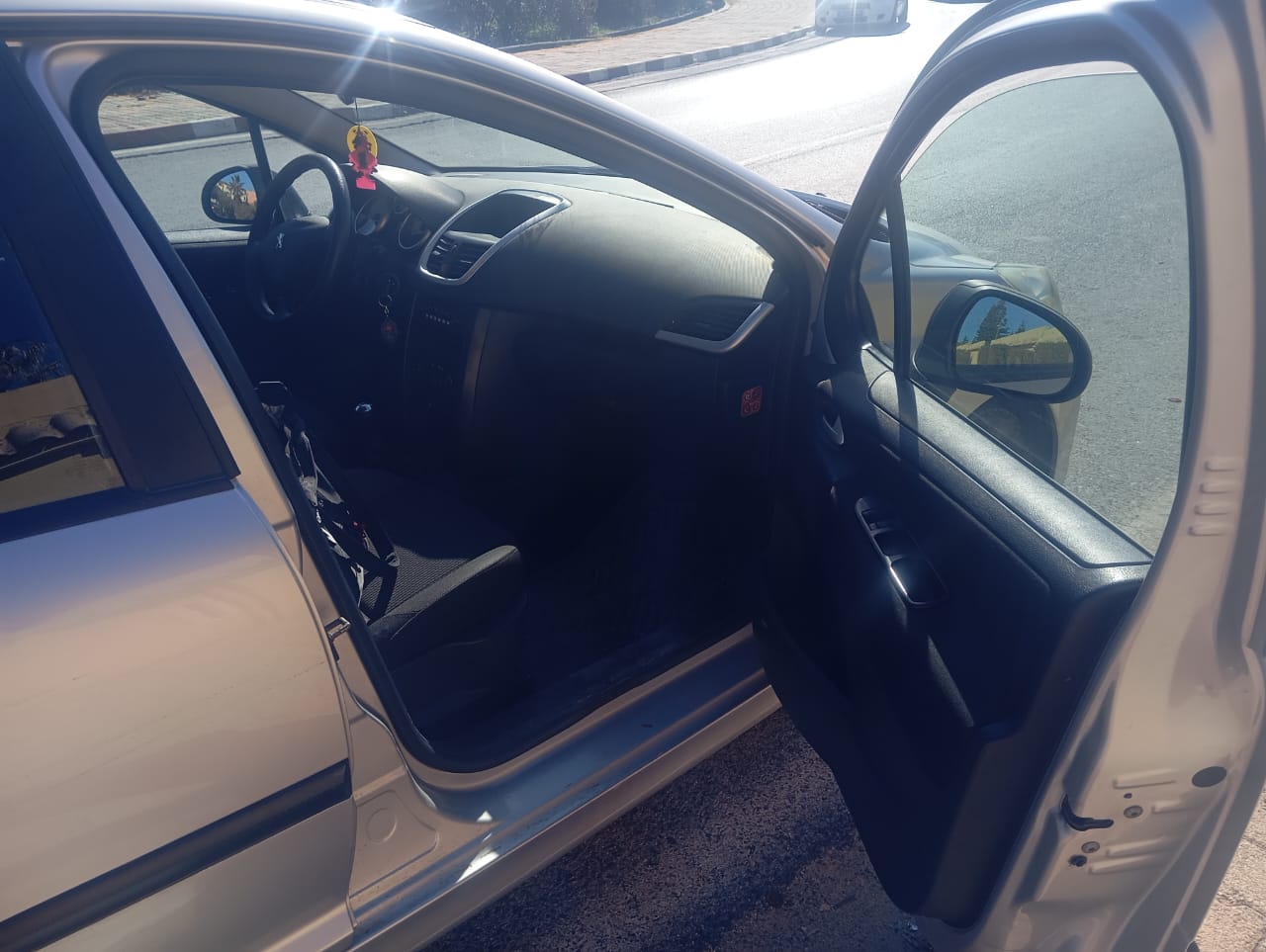 Tabarka&nbsp;Cite Des Arts&nbsp;Peugeot&nbsp;207&nbsp;Peugeot 207