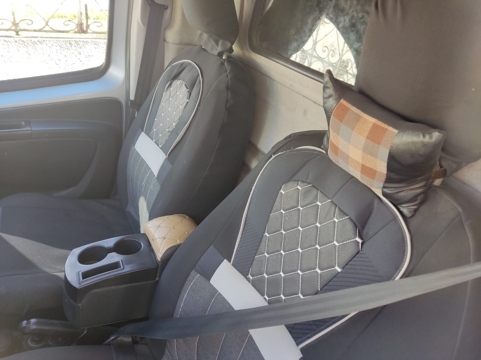 Ezzouhour (Tunis)&nbsp;Cite Ezzouhour&nbsp;Fiat&nbsp;Fiorino&nbsp;Voiture commercial