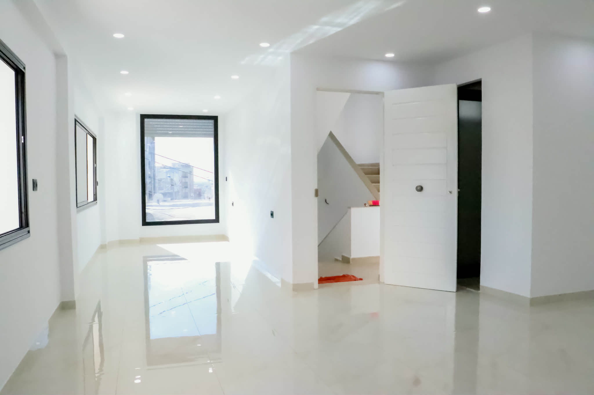 Ksar Helal&nbsp;Ksar Helal&nbsp;Location&nbsp;Duplex&nbsp;B�timent neuf 200 m2 centre ksar hellal