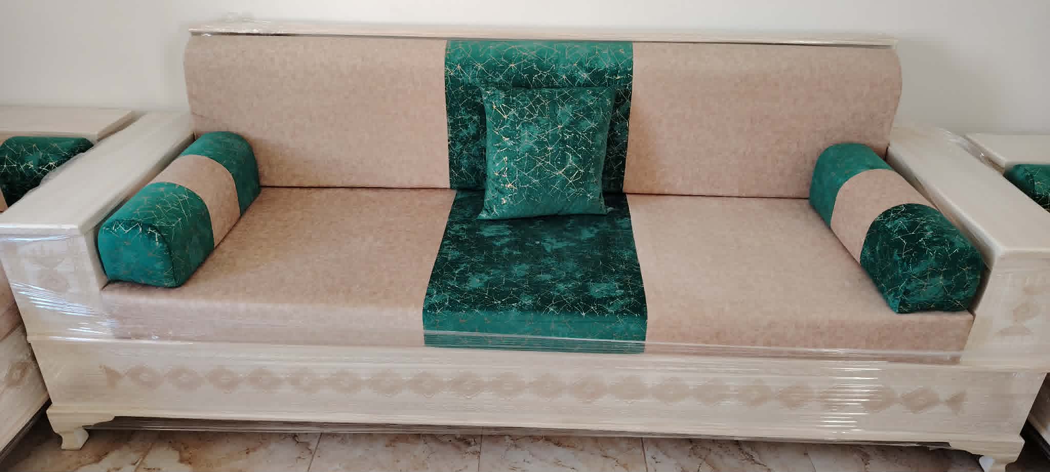 El Kabbaria&nbsp;El Mourouj 2&nbsp;Salon - Salle � manger &nbsp;Salons&nbsp;Salon neuf