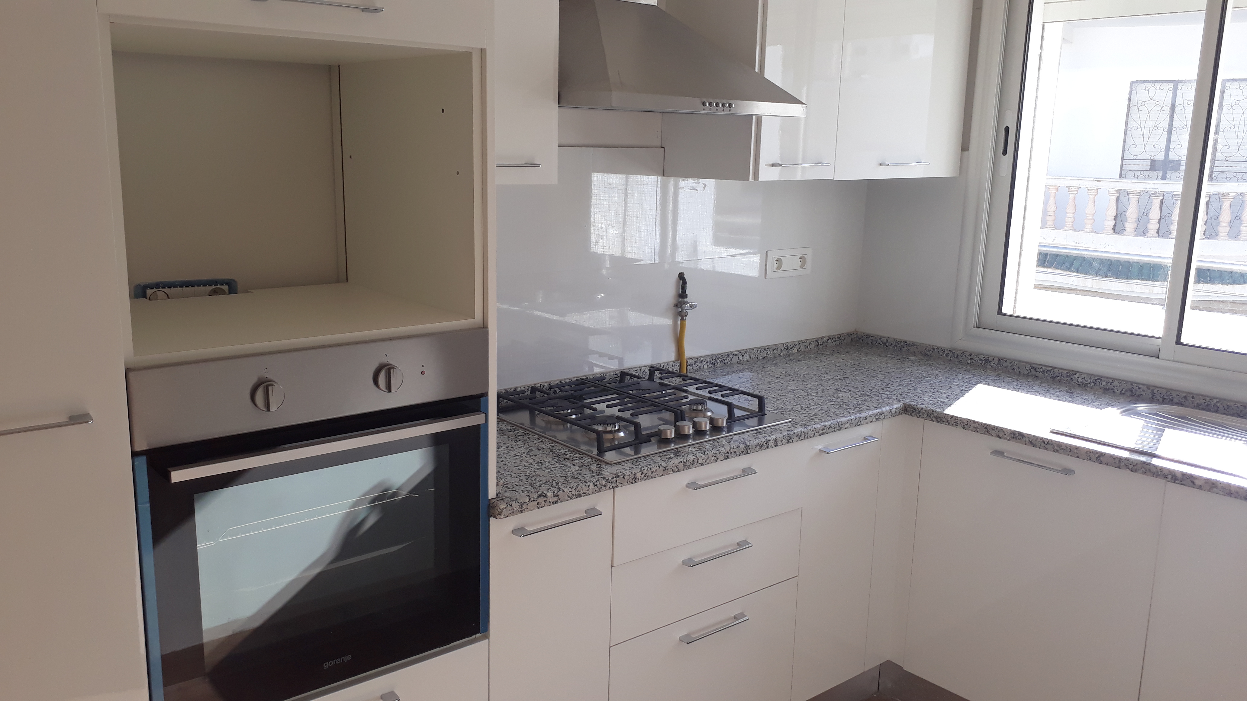 Mnihla&nbsp;Jardins d'el Menzah&nbsp;Location&nbsp;Appart. 2 pi�ces&nbsp;Grand s1 cit� el faouz