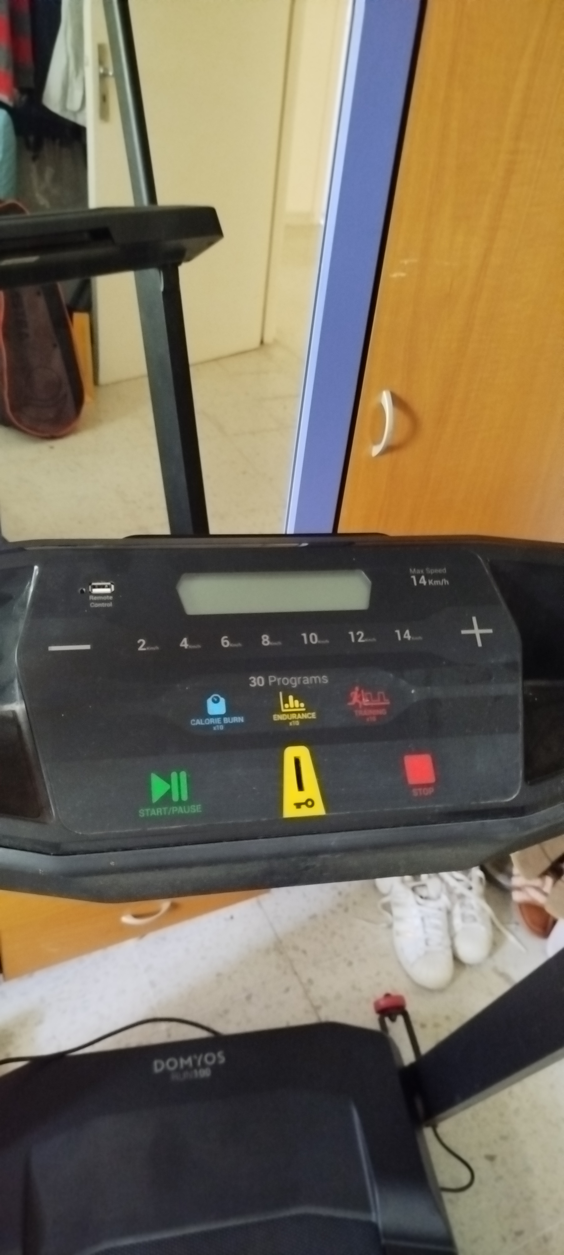 El Menzah&nbsp;Cite El Mahrajene&nbsp;Autre&nbsp;Autre&nbsp;Tapis et v�lo d'appartement