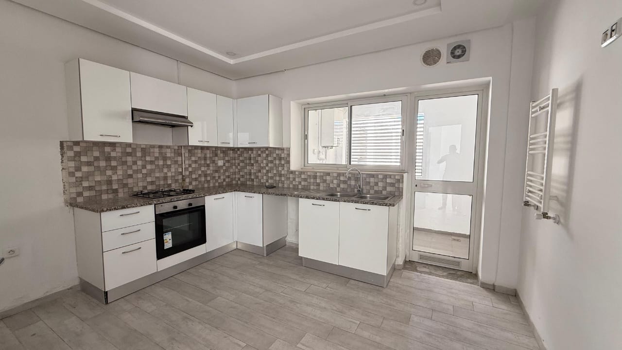 Raoued&nbsp;Cite El Ghazala 1&nbsp;Vente&nbsp;Appart. 2 pi�ces&nbsp;Appartement s2 avec grande terrasse a cite ghazela