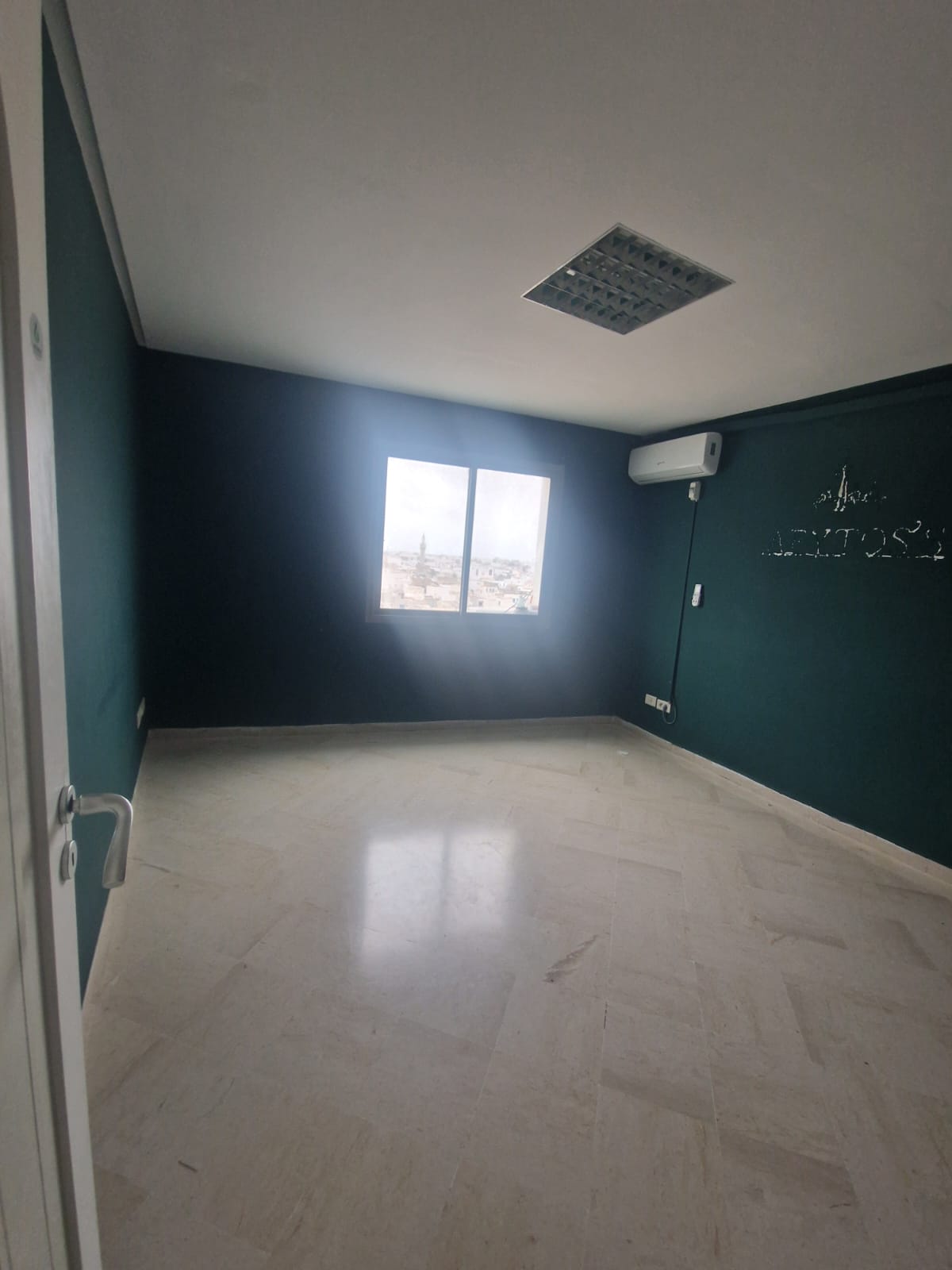 Nabeul&nbsp;Nabeul&nbsp;Bureaux & Commerces&nbsp;Bureau&nbsp;S plus 3 bureautique a nabeul wb4460