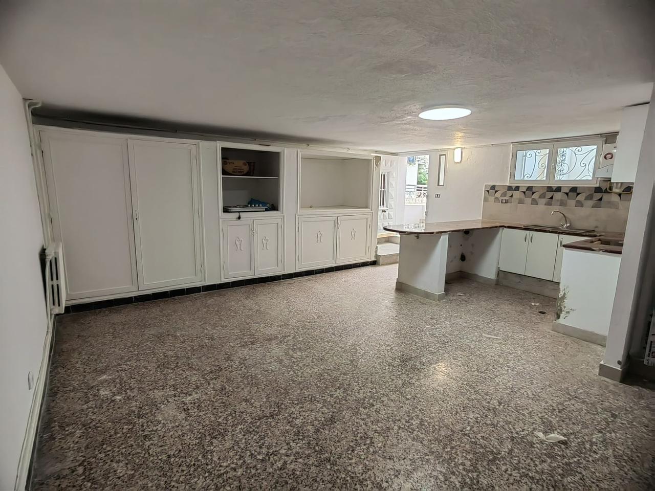 Ariana Ville&nbsp;El Menzah 5&nbsp;Location&nbsp;Maisons&nbsp;Studio s0 meubl� aux uv4 wb4468