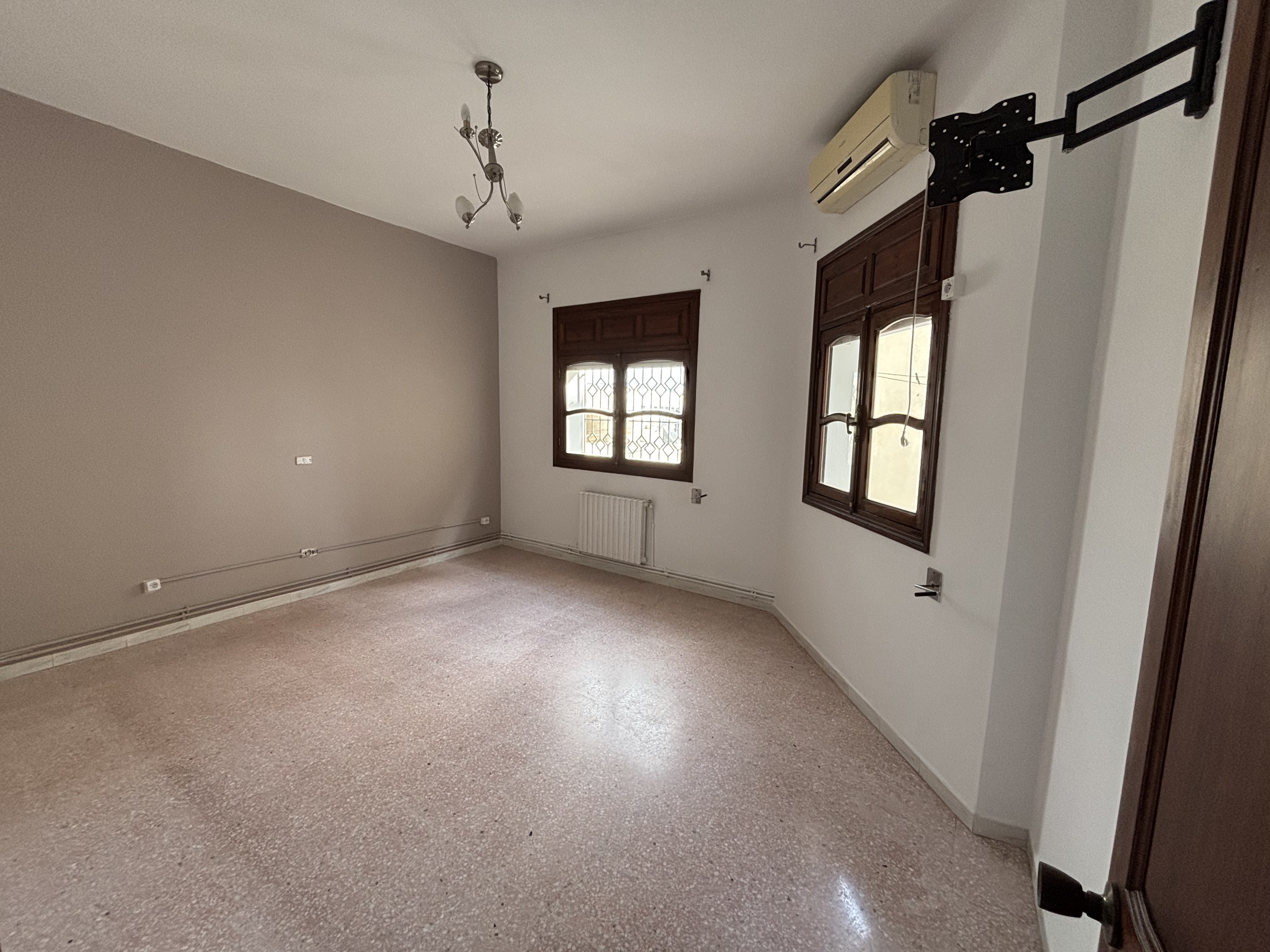 La Soukra&nbsp;Cite El Boustene 1&nbsp;Location&nbsp;Appart. 3 pi�ces&nbsp;Bel appartement s3 avec rooftop
