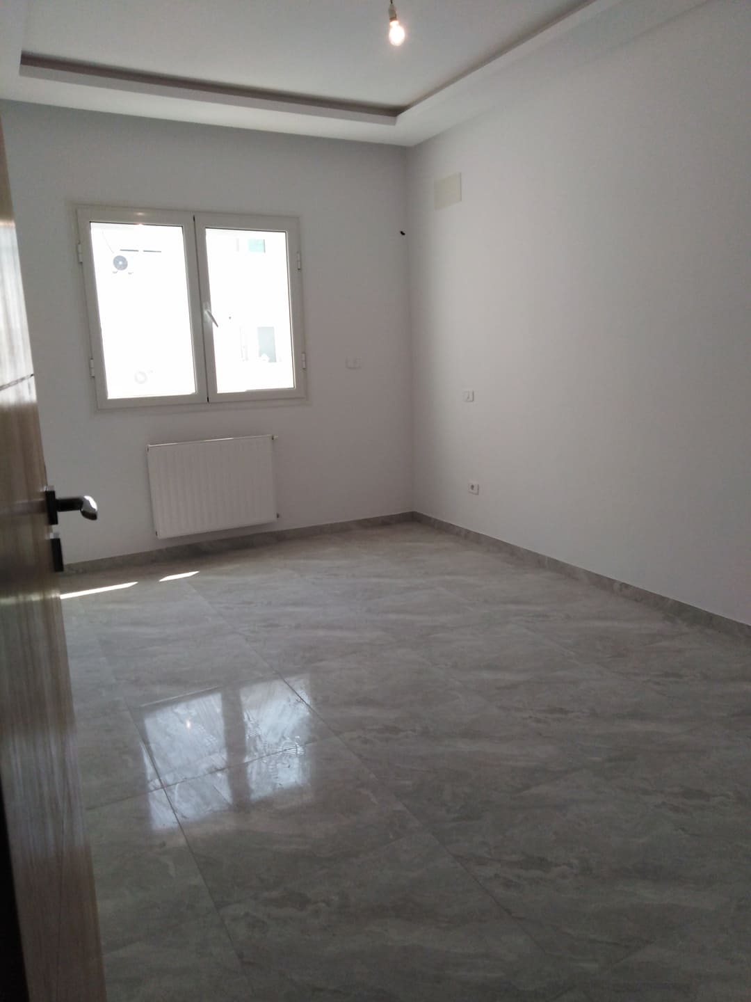 Ain Zaghouan&nbsp;Ain Zaghouan&nbsp;Location&nbsp;Appart. 2 pi�ces&nbsp;S plus un lumineux � l'aouina