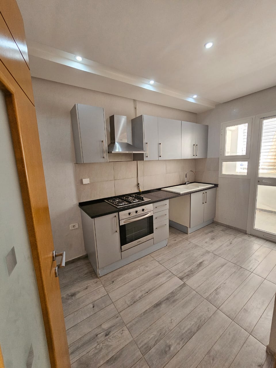 Ain Zaghouan&nbsp;Ain Zaghouan&nbsp;Location&nbsp;Appart. 2 pi�ces&nbsp;S plus un tr�s spacieux � la nv soukra