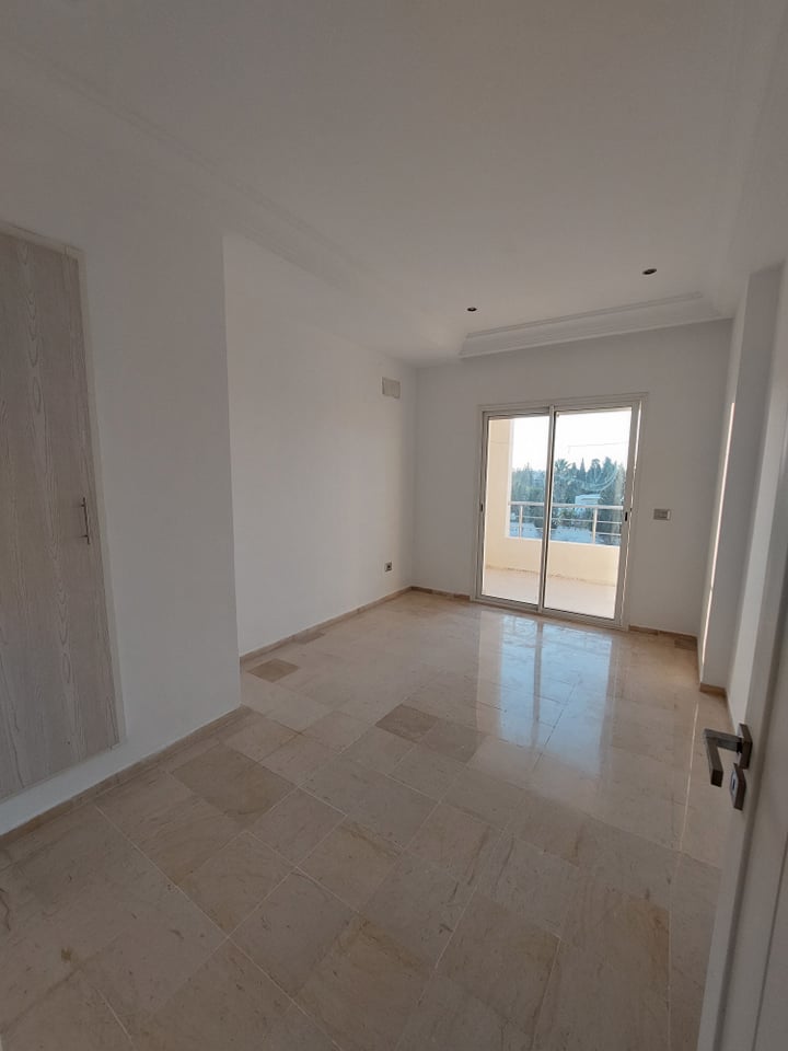 La Soukra&nbsp;La Soukra&nbsp;Location&nbsp;Appart. 2 pi�ces&nbsp;S plus un tr�s lumineux � la soukra