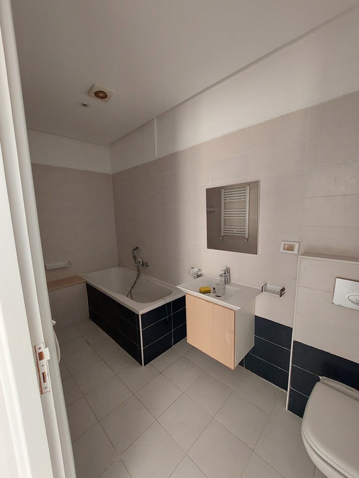 La Soukra&nbsp;La Soukra&nbsp;Location&nbsp;Appart. 2 pi�ces&nbsp;S plus un tr�s lumineux � la soukra