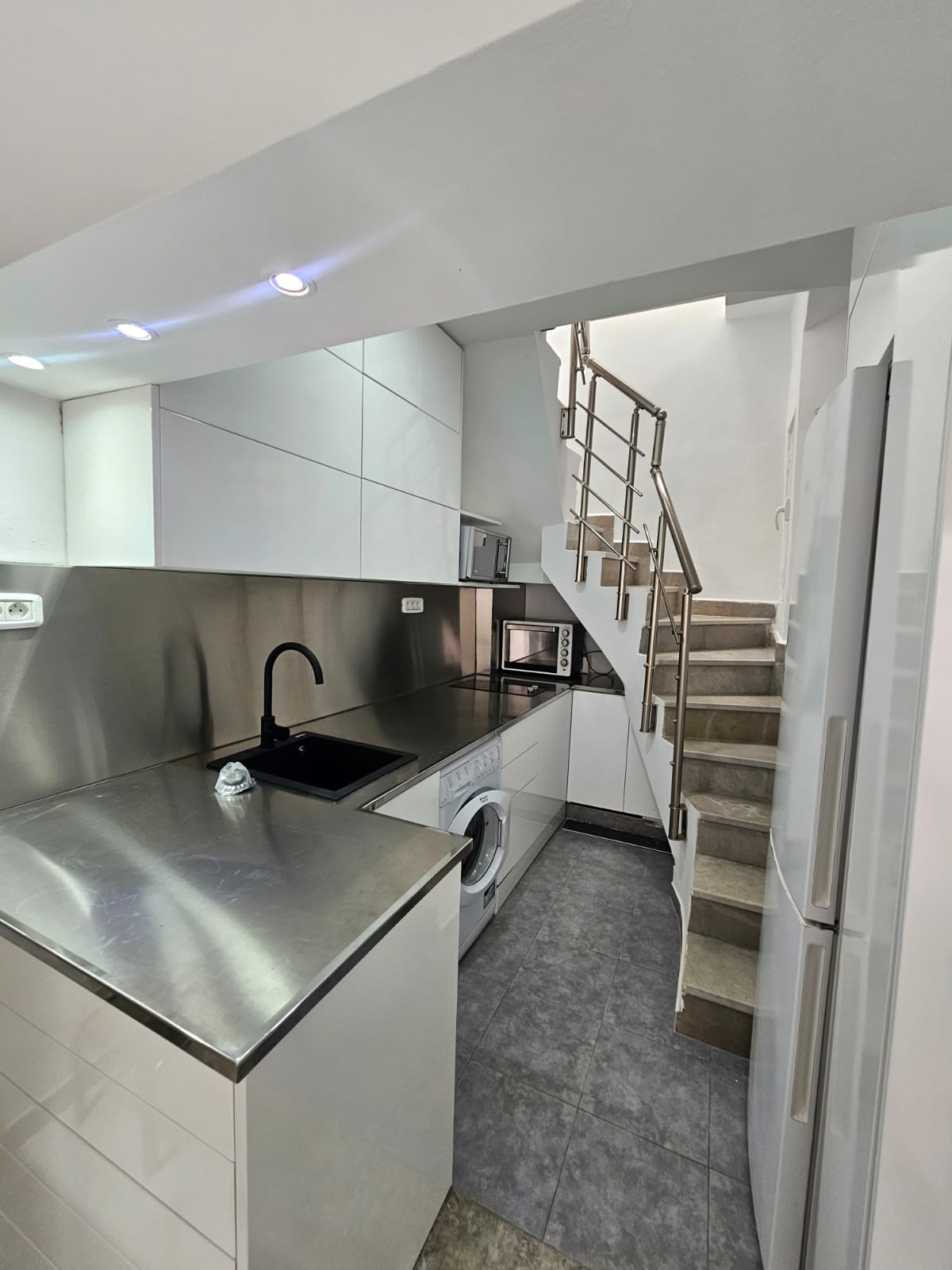 Ain Zaghouan&nbsp;Jardins de Carthage&nbsp;Location&nbsp;Appart. 2 pi�ces&nbsp;Loft avec une belle terrasse � carthage