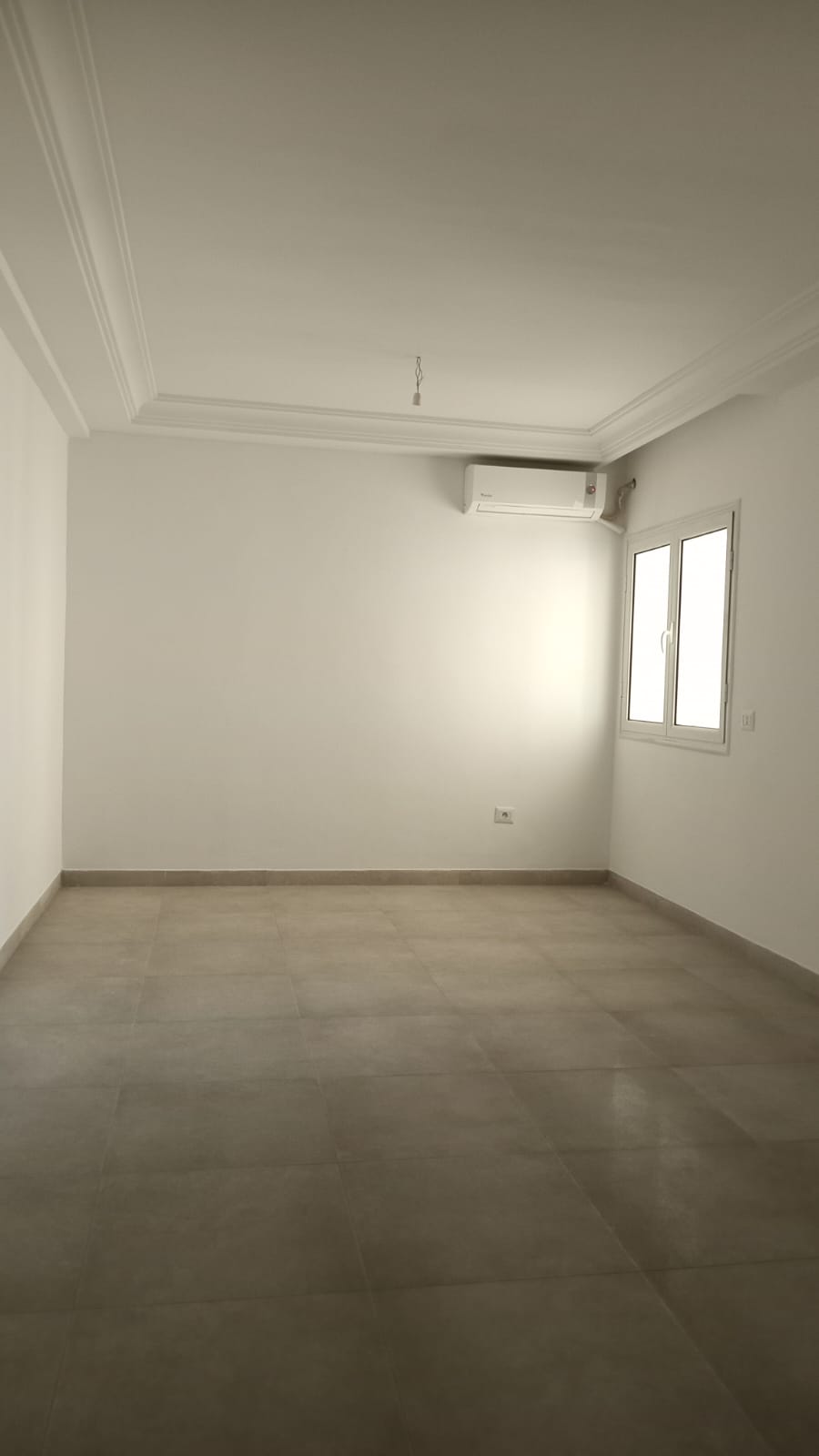 Ain Zaghouan&nbsp;Ain Zaghouan&nbsp;Location&nbsp;Appart. 3 pi�ces&nbsp;S plus deux tr�s spacieux � l'aouina