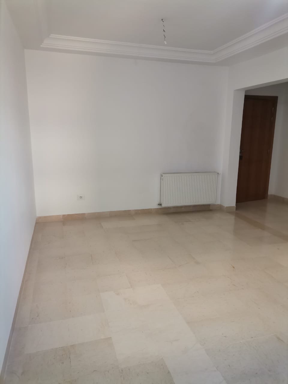 La Soukra&nbsp;La Soukra&nbsp;Location&nbsp;Appart. 3 pi�ces&nbsp;Joli appartement � cit� el wahatt