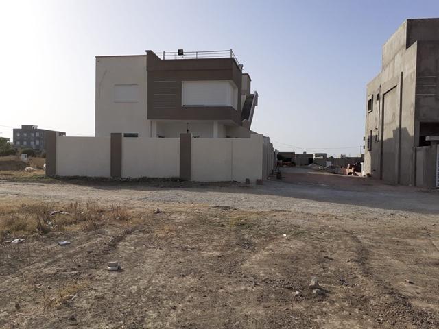 Bou Mhel El Bassatine&nbsp;Bou Mhel&nbsp;Terrain&nbsp;Terrain nu&nbsp;4 clots de terrains