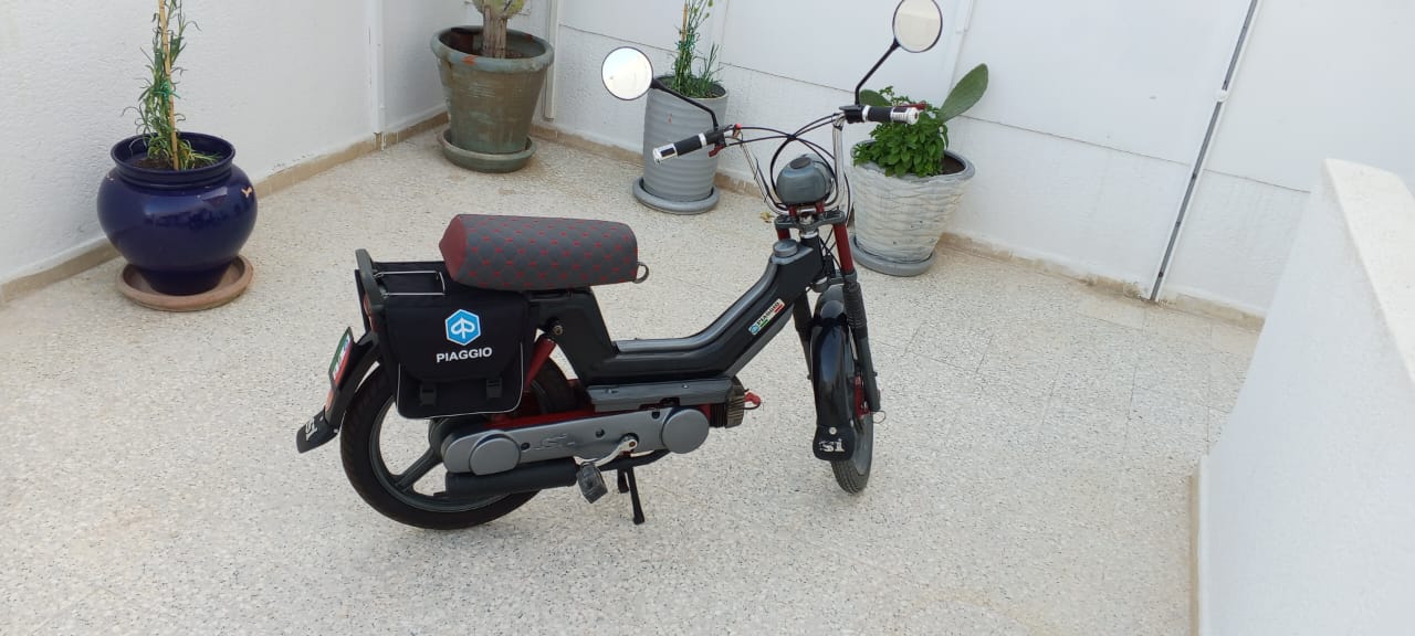 La Soukra&nbsp;Borj Louzir&nbsp;Piaggio&nbsp;Piaggio&nbsp;Deux motos piaggio si et yamaha tmax 125