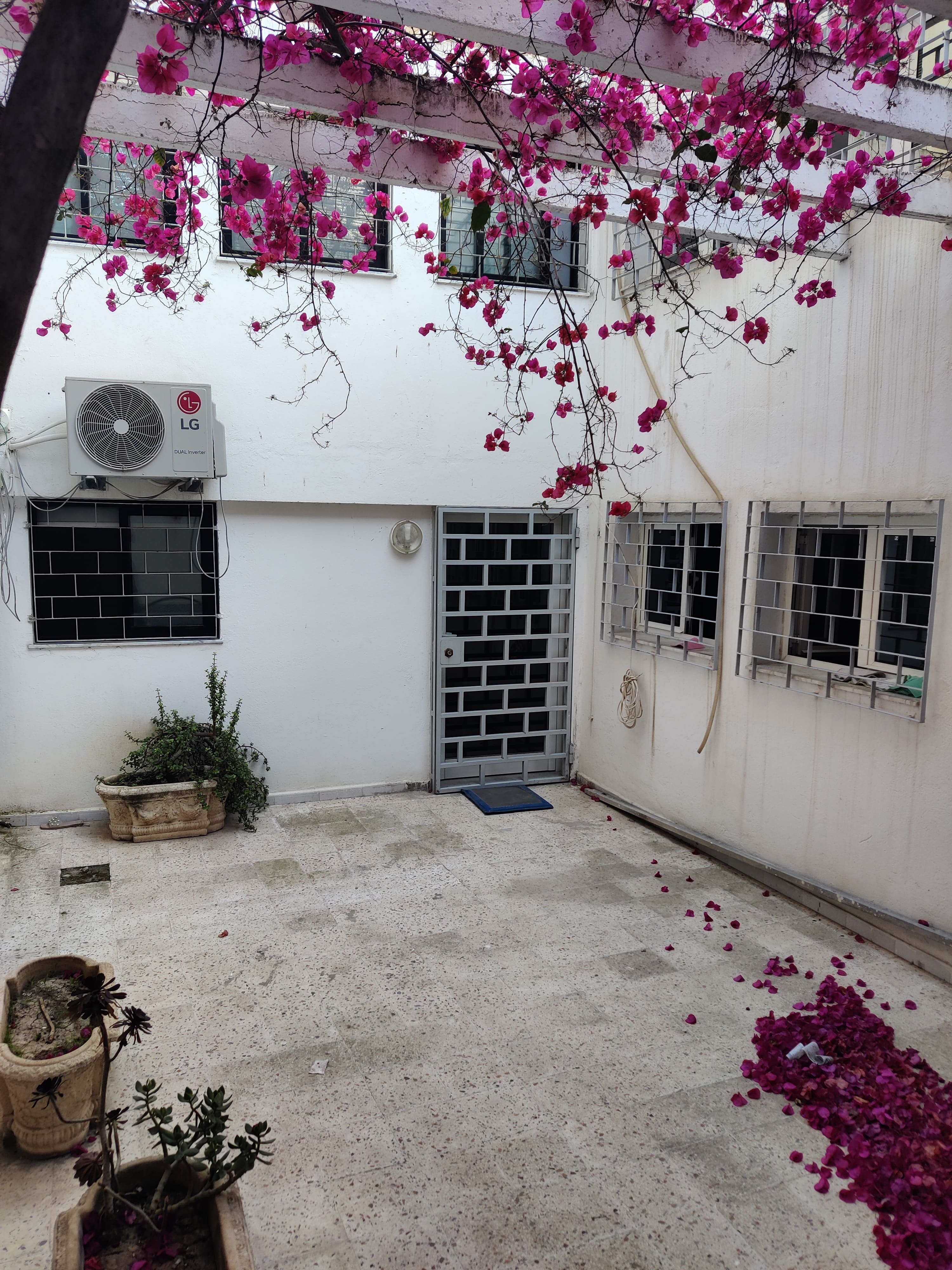 Bab Bhar&nbsp;Hedi Chaker&nbsp;Bureaux & Commerces&nbsp;Fond de Commerce&nbsp;Plateau de bureaux haut standing lafayette 340 m
