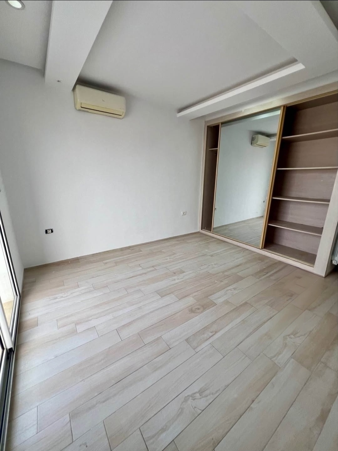 Ain Zaghouan&nbsp;Jardins de Carthage&nbsp;Vente&nbsp;Appart. 2 pi�ces&nbsp;Appartement s 2 avec grande terrasse