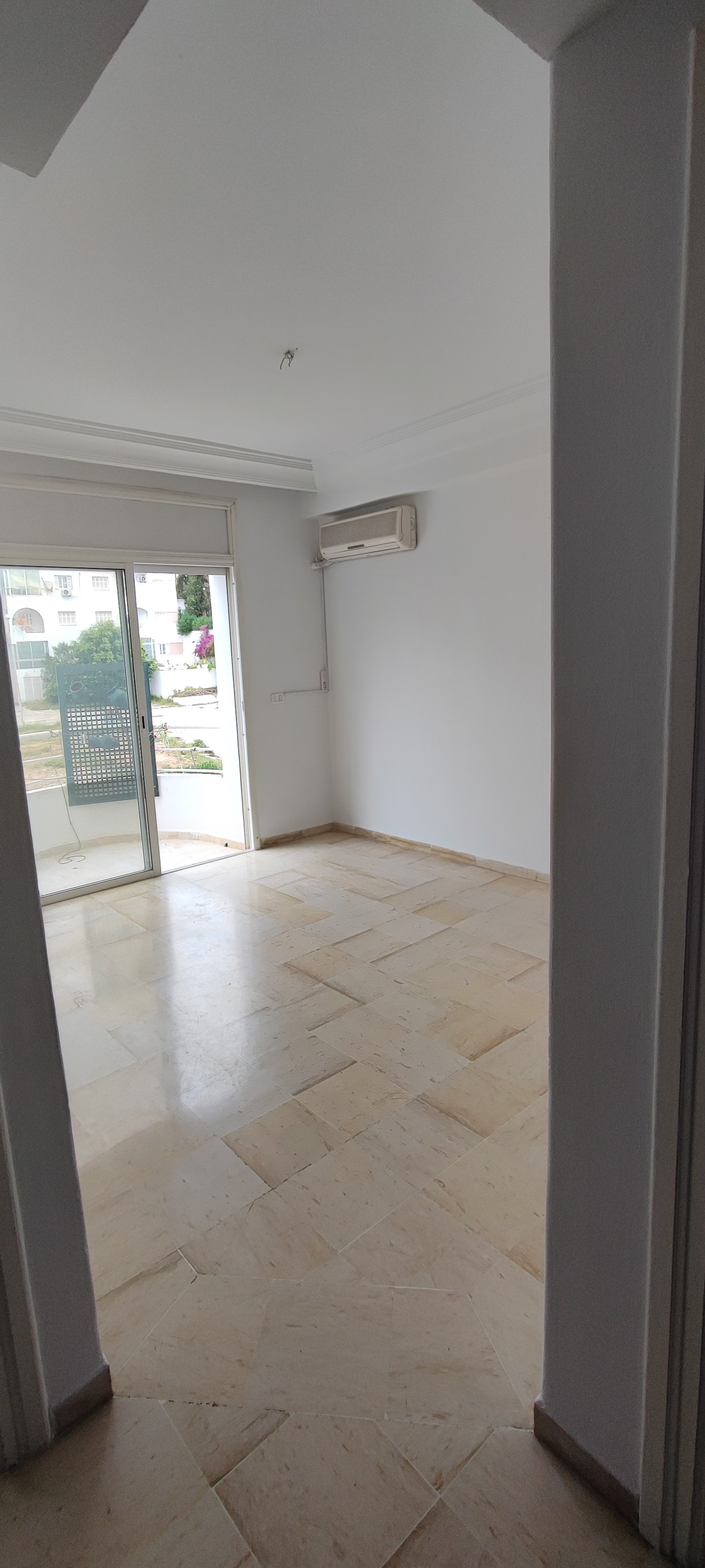 El Menzah&nbsp;El Manar 1&nbsp;Location&nbsp;Appart. 2 pi�ces&nbsp;Propri�taire propose s1 derri�re clinique el manar